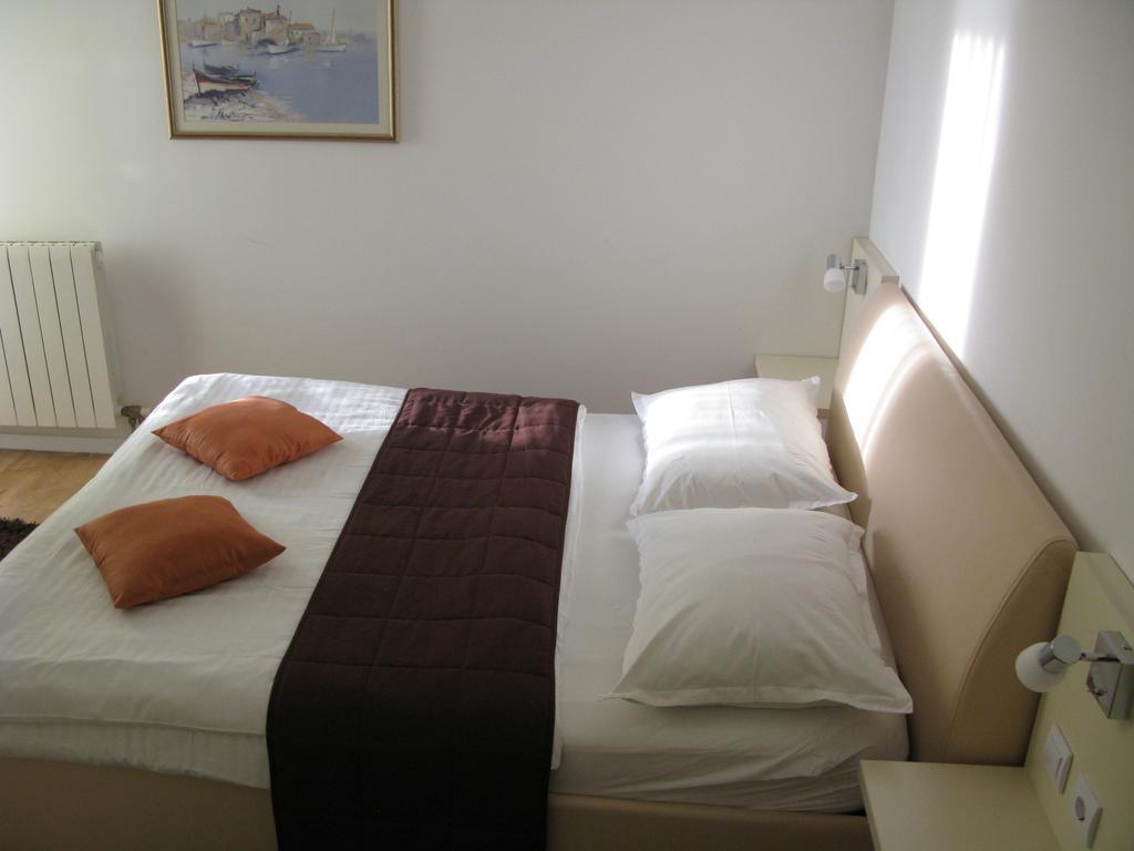 Comfort Triple Room with Sea View,1498547812:JPEG